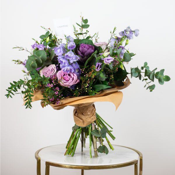 purple flowers bouquet by casa petals flower delivery dubai