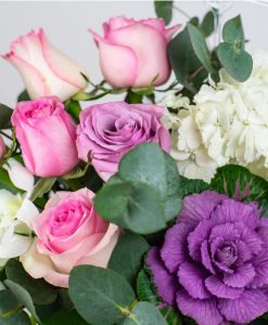 heaven-scent-vase-arrangement-casa-petals-online-flower-shop-dubai-1