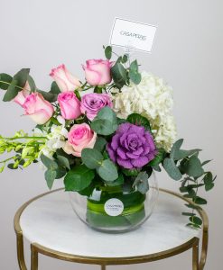 heaven-scent-vase-arrangement-casa-petals-online-flower-shop-dubai