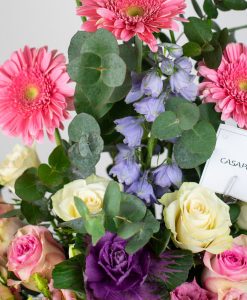 vase-arrangment-pretty-in-pink-casa-petals-online-flower-shop-dubai-2